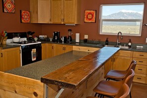 Réfrigérateur, four, plaque de cuisson, lave-vaisselle