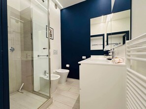 Hair dryer - Hyper Center, 2 PP, Place Masséna,Beach: 7min,AC (Nice)