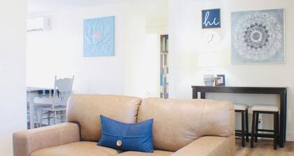 Multiple Living Spaces, Mini-Splits, Quiet Neighborhood in SW Burley