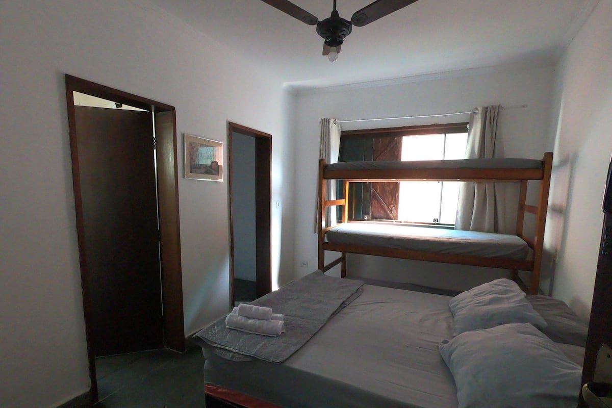 Shared Dormitory | Free WiFi