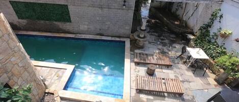 Piscine extérieure (ouverte en saison)