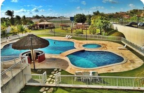 Pool - Apartment in a secure and comfortable condominium. (São Luís)