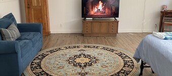 1 Bedroom Country Cottage+pool just 12 mi NW of Tallahassee