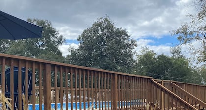 Country Cottage+ Pool just outside Tallahassee. 1-6 mos Available August