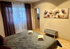4 chambres, fer et planche à repasser, accès au Wi-Fi (inclus)