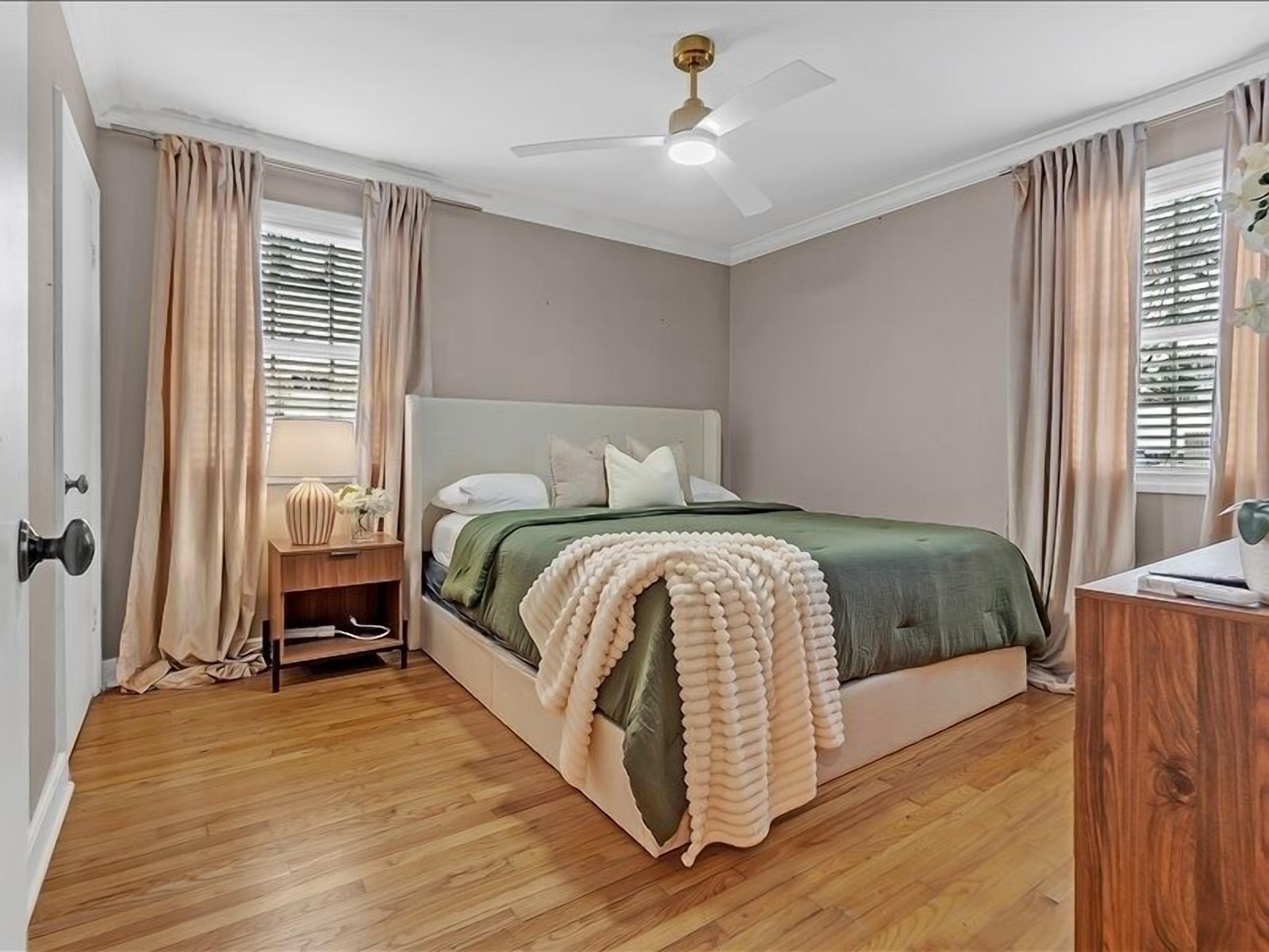 2 多间卧室、熨斗/熨衣板、WiFi、床单