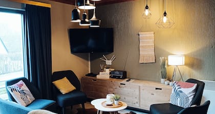 Le havre du lac, whole house by the lake