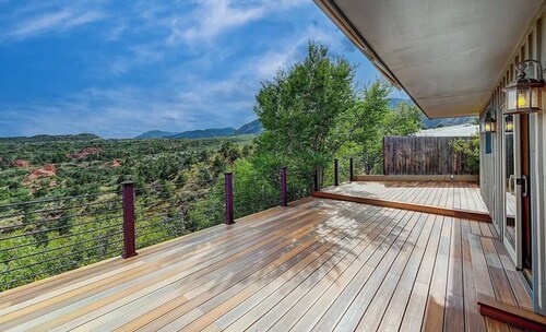 Manitou Villa w/SUV included,  a concierge mountain adventure, and retreat