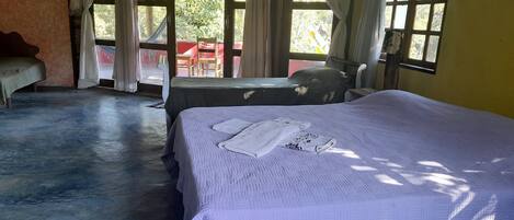 1 soverom, internettilgang og sengetøy