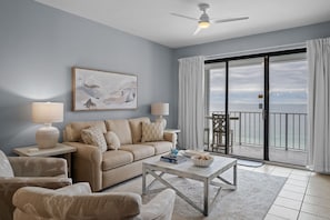 Living area - Newly Refurnished December 2025
Beachfront Indoor Pool Sleeps 6
Summerchase 1204 (Orange Beach)