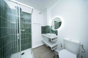 Deluxe Apartment, 1 Queen Bed, Balcony | Bathroom - Guyane Appart'Hôtel (Cayenne)