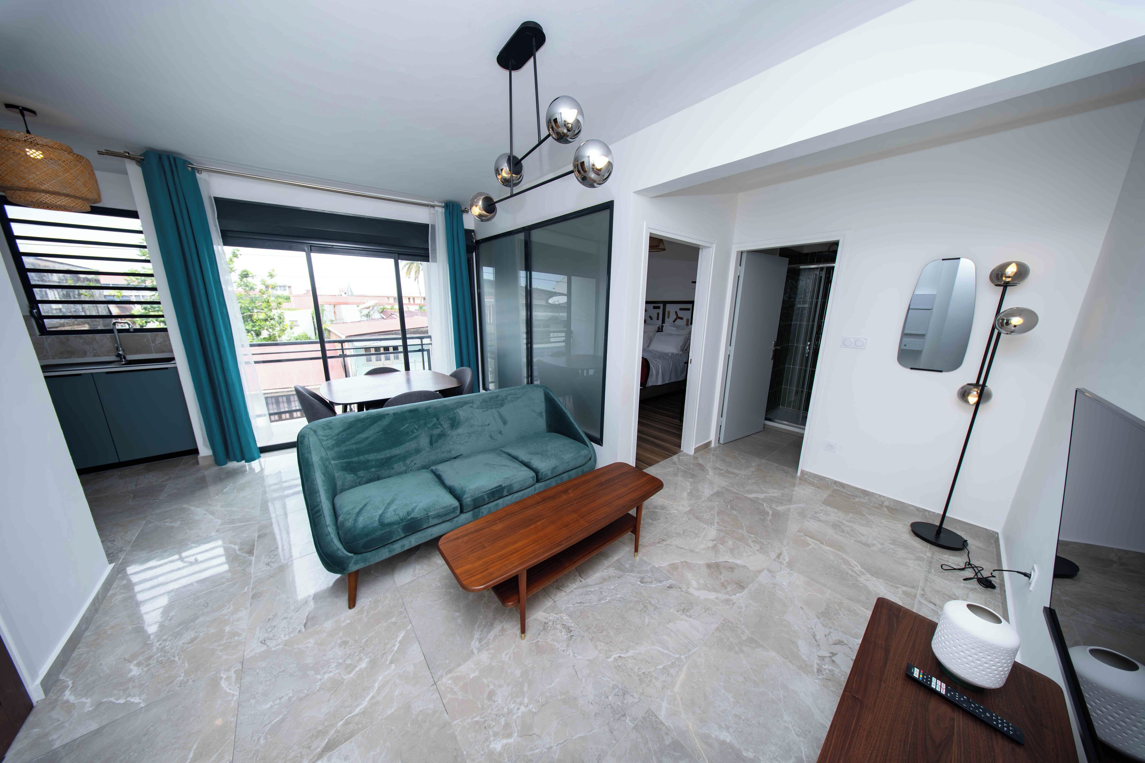 Deluxe appartement, 1 queensize bed, balkon | Woonruimte