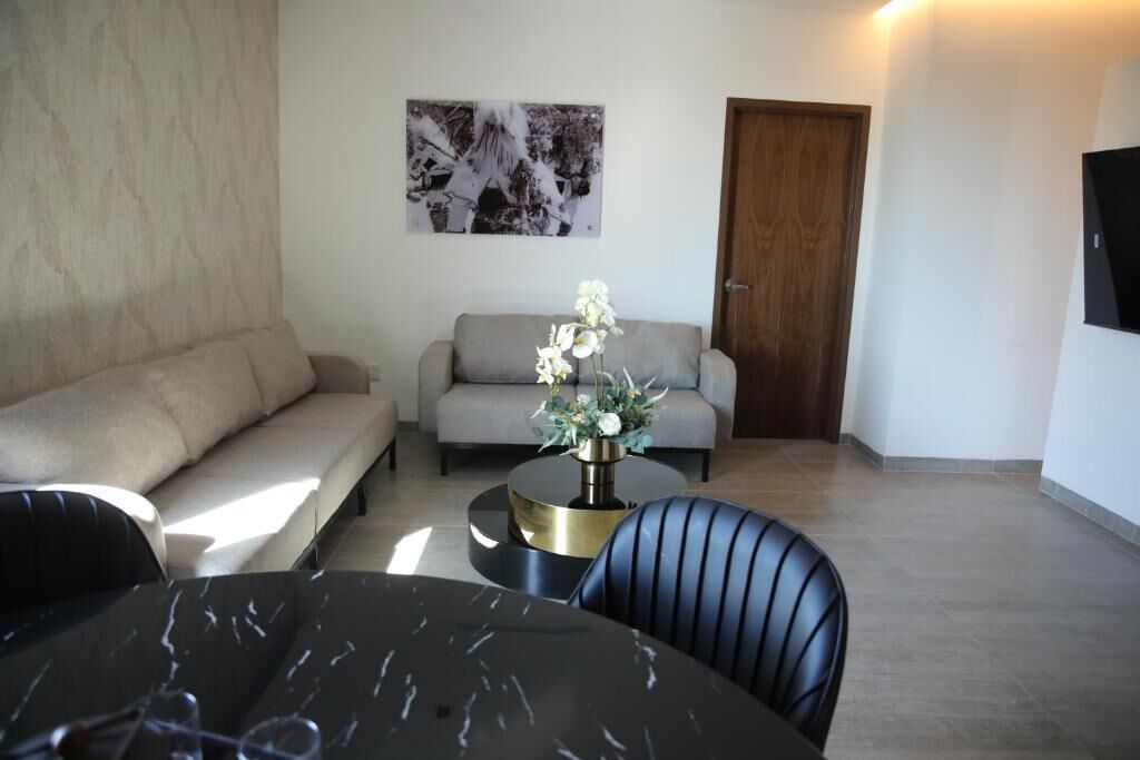 Superior Suite, Balcony, City View | Living area