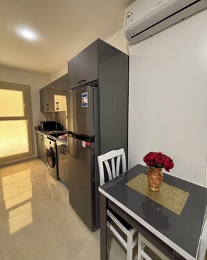 Private kitchen - Tiba Golden Resort Hurghada Private beach in 5 minutes  (Hurghada)