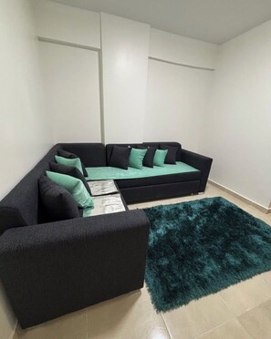 Living area - Tiba Golden Resort Hurghada Private beach in 5 minutes  (Hurghada)