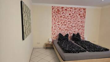 2 Schlafzimmer, Bügeleisen/Bügelbrett, WLAN, Bettwäsche