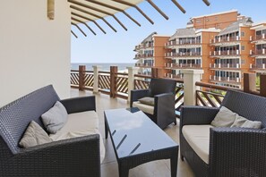 Property grounds - Three Bedroom Ocean Front (Bajos de Chila)