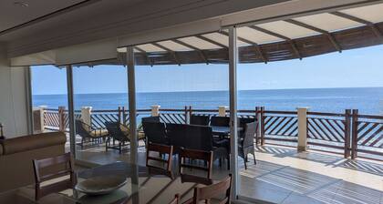 Beautiful 4 bdm Ocean Front Condo at Vivo Resorts