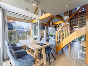 Dining - Comfortable Family Home on the Beach (Renesse)