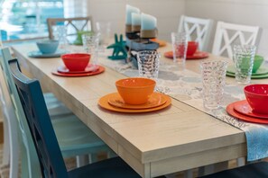 Dining - YOUR BEST BEACH VACATION EVER  POOL GOLF CART BIKES EVERYTHING YOUR FAMILY NEEDS (Santa Rosa Beach)