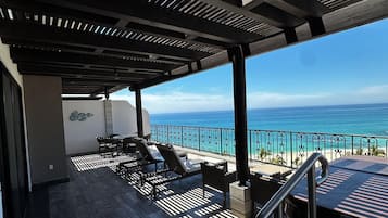 Suite, 2 Bedrooms, Ocean View | Property grounds