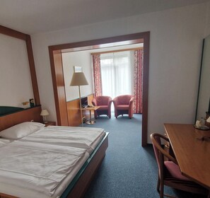 Family Room, Park View - EVIVA im Parkhotel zur Klause (Bad Hall)