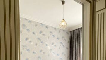 2 bedrooms, iron/ironing board, WiFi (free), bed sheets