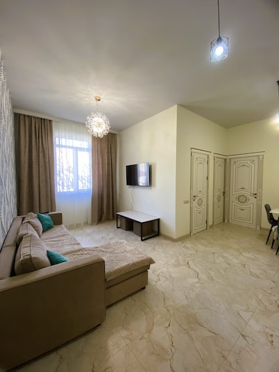 S-Van Cozy Home: Stylish 2-Bedroom Gem in Heart of Sevan