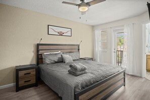 3 bedrooms, iron/ironing board, free WiFi, bed sheets - Family 3BR/3BA Home in Regal Palms Resort (Davenport)