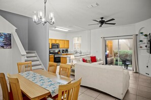 Interior - Family 3BR/3BA Home in Regal Palms Resort (Davenport)