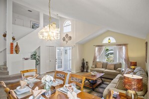 Dining - Family-Friendly 4BR Private Pool Minutes to Disney (Kissimmee)