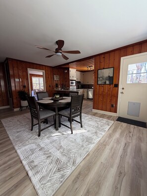 Dining - 3-bedroom house in tranquil Little River just a short hop to the beach. (Little River)