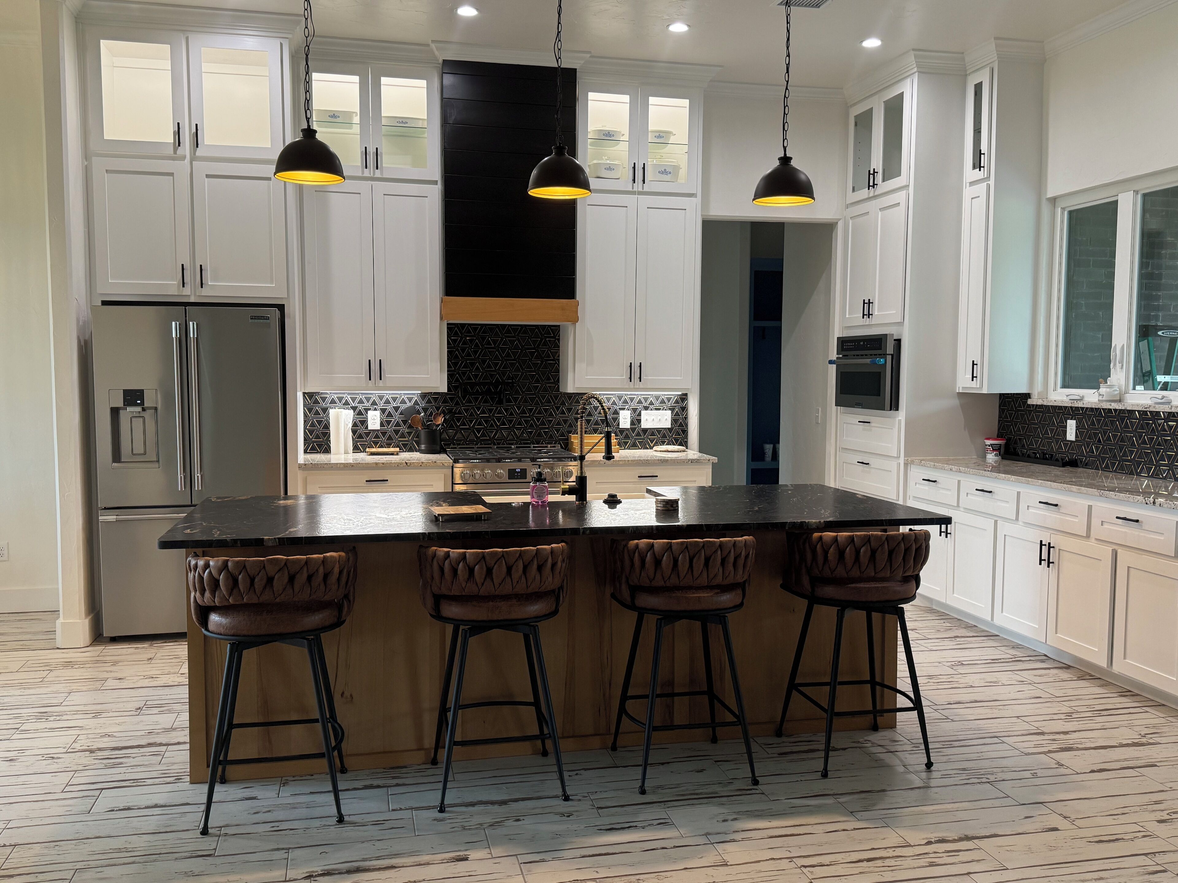 Microwave, oven, stovetop, dishwasher