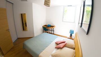 2 chambres, bureau, fer et planche Ă repasser, Wi-Fi gratuit