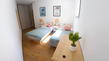 2 Schlafzimmer, Schreibtisch, Bügeleisen/Bügelbrett, kostenloses WLAN