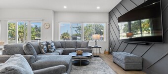 NEW! Casa Doble On Columbus | 2 Stunning Townhomes by Ray-J & Steinbrenner Field