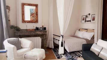 1 chambre, fer et planche Ă repasser, Wi-Fi, draps fournis