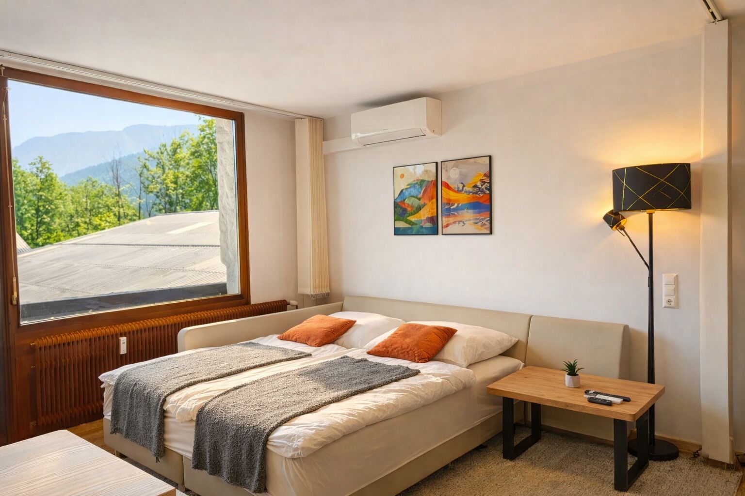 1 bedroom, in-room safe, iron/ironing board, travel cot