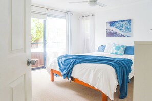 Ferros/tábuas de passar roupa, Wi-Fi, roupa de cama