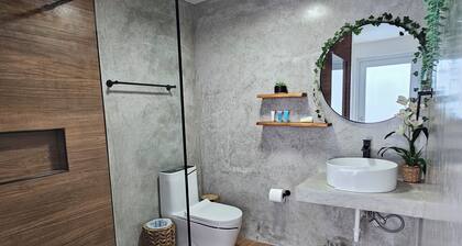 Three-bedroom, two-bathroom residence featuring a fully equipped kitchen