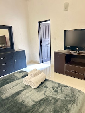 Comfort Double Room, Mountain View | Free WiFi - CASA DEL POZO (Tepoztlán)