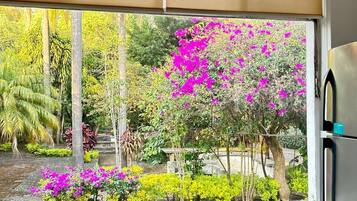 Quarto casal conforto, vista para a montanha | Parte interna