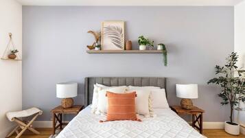 2 bedrooms, iron/ironing board, WiFi, bed sheets