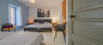 Au Coeur du Village - JULLY SUR SARCE