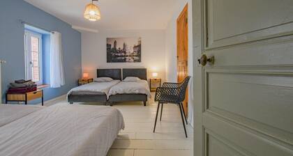 Au Coeur du Village - JULLY SUR SARCE