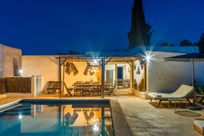 A heated pool -  New Finca Samavara 6 bedrooms Holistic luxury retreat in Ibiza (SANTA EULARIA DES RIU)