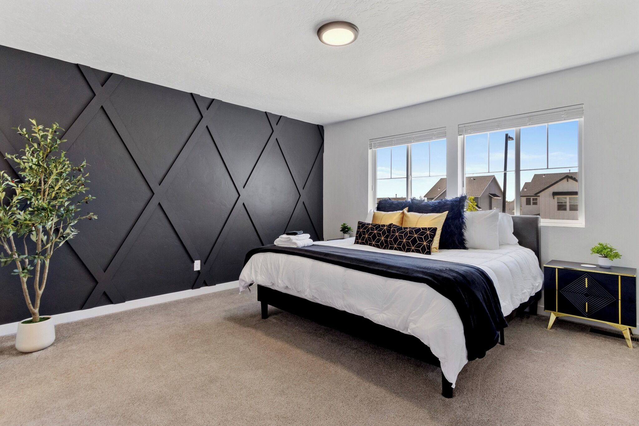 5 chambres, fer et planche à repasser, Wi-Fi, draps fournis