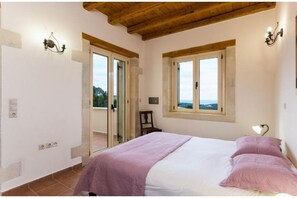 3 camere, ferro/asse da stiro, Wi-Fi