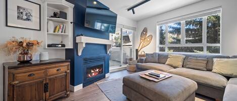 Televisie en een open haard