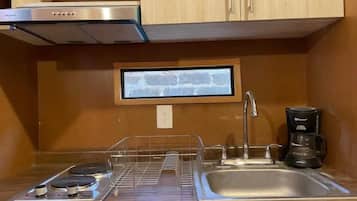 Habitación estándar, para no fumadores | Cocina privada